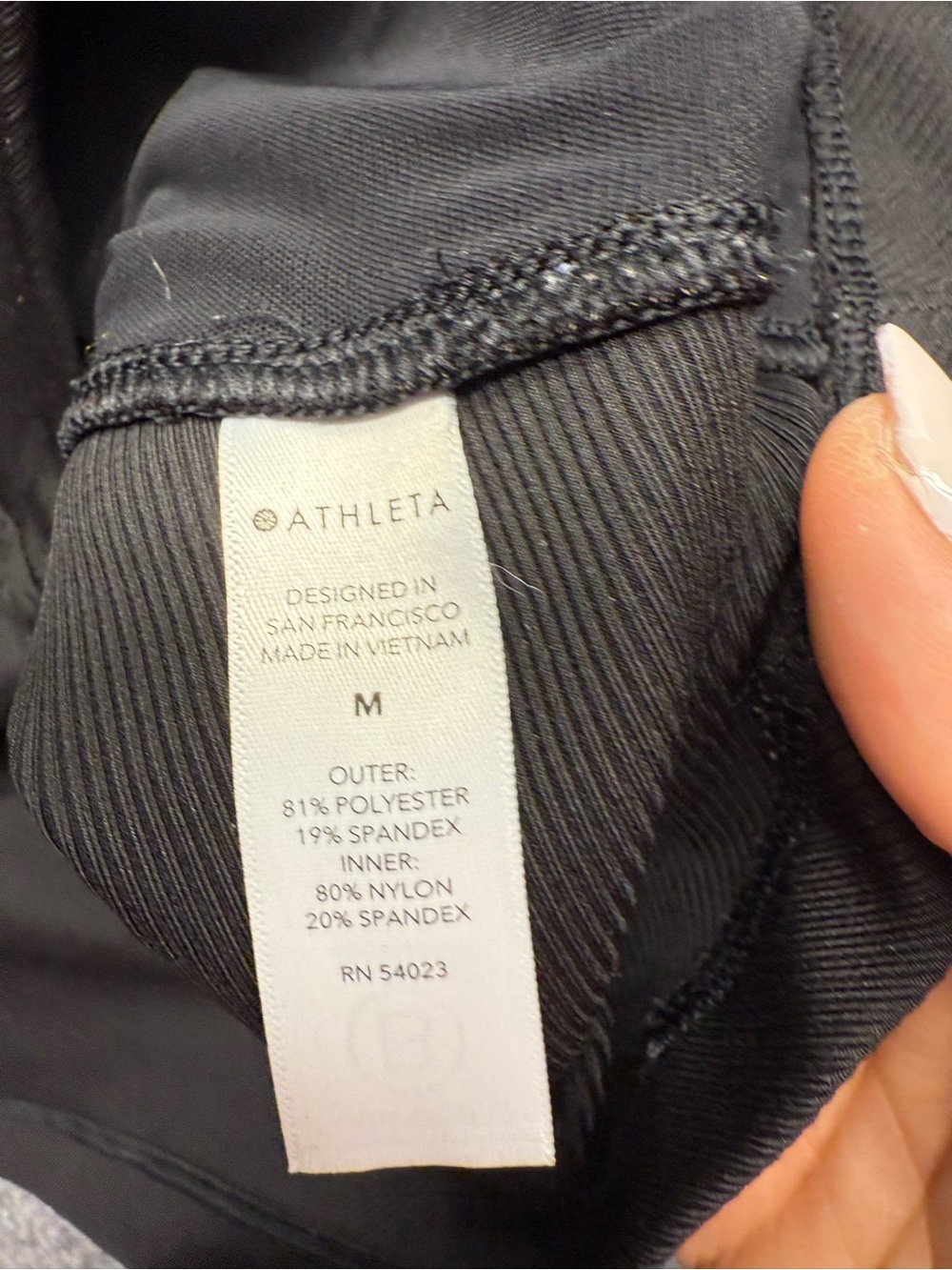 Athleta Womens Medium Bayview Black Sleeveless Tank Top Front Hidden Pocket - Picture 6 of 7
